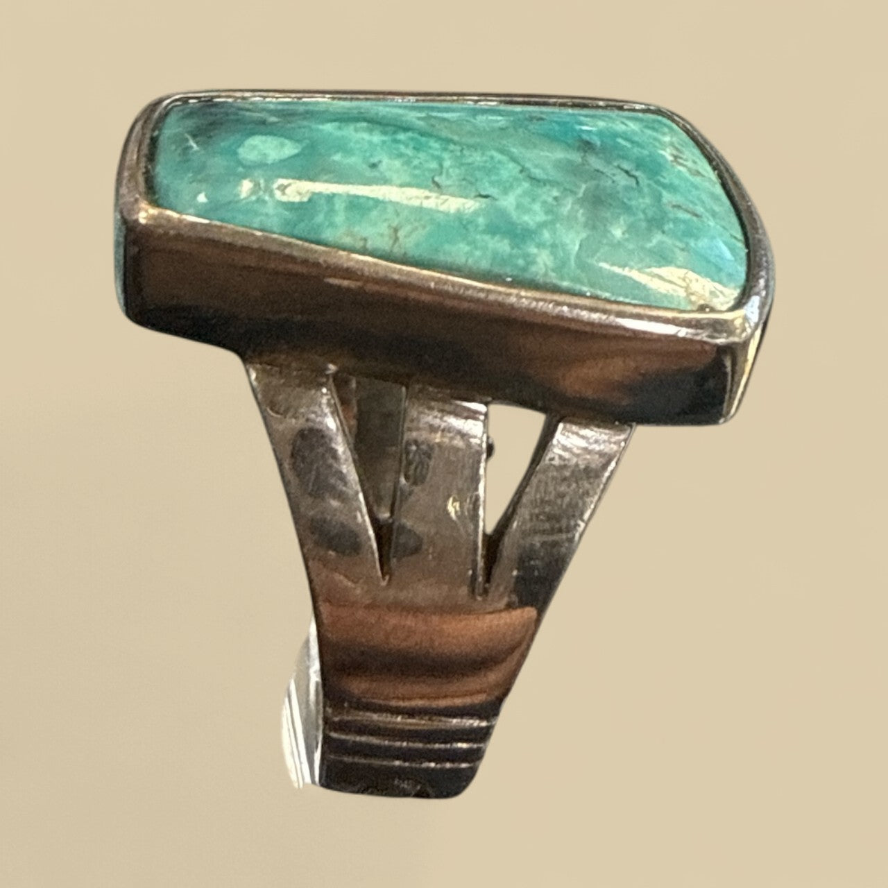 Genuine Turquoise Ring; Size: US 8.7 N421