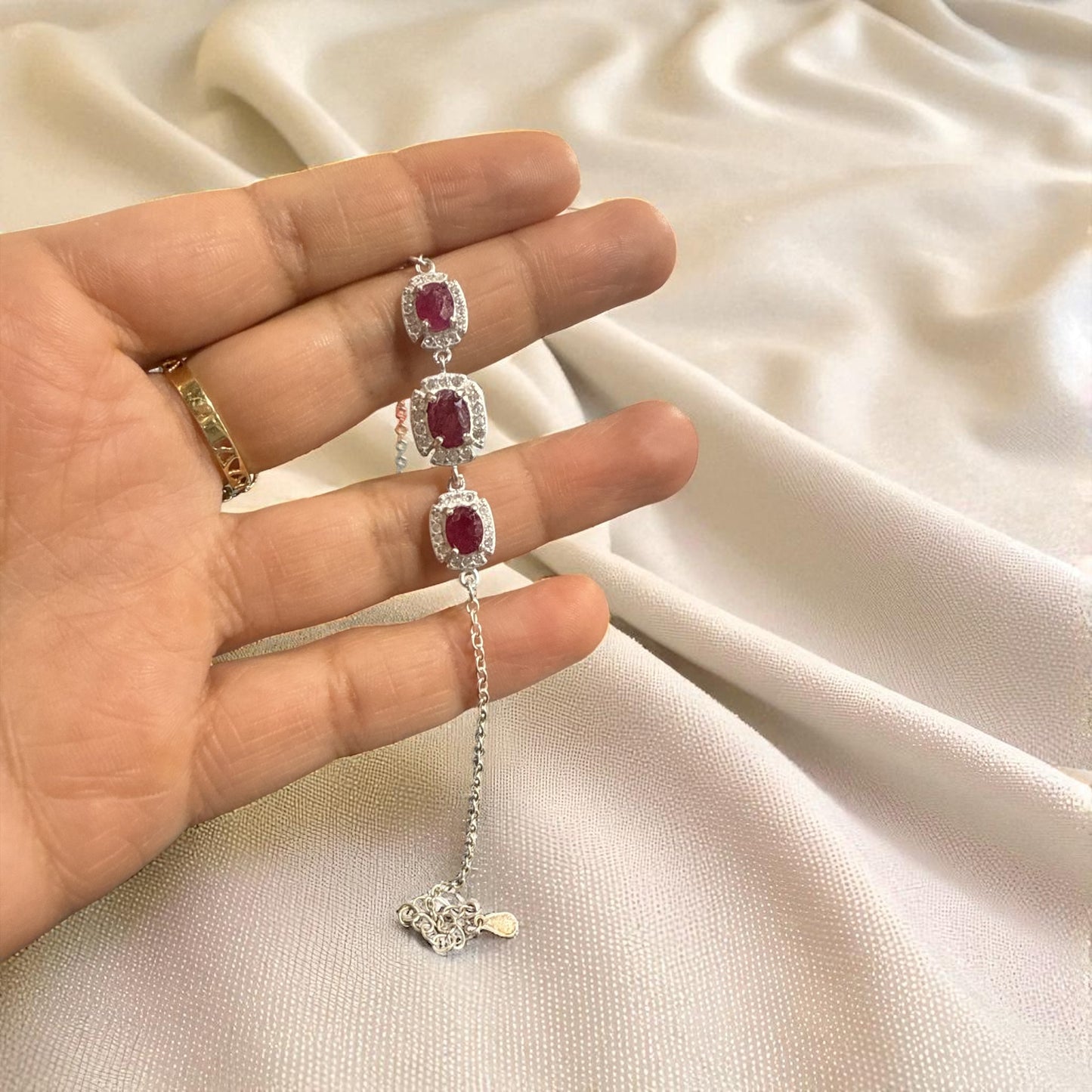 Natural Ruby (Pinkish Red) Bracelet with silver Chain(2.00 Ct) N371
