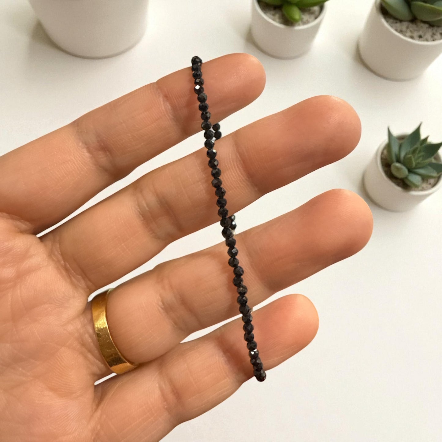 Black spinel bracelet adjustable N450