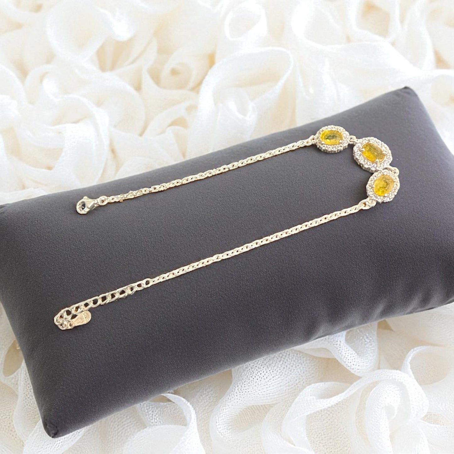 Natural Sapphire (Yellow) with silver Chain Bracelet N372