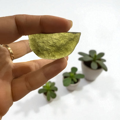 Moldavite (Olive Green) 11.915 gm N373
