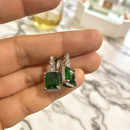 Natural Emerald silver Earrings with silver (2.00 Ct) N369