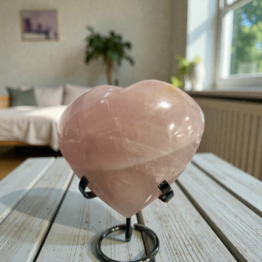 Genuine Heart shaped Rose quartz N470