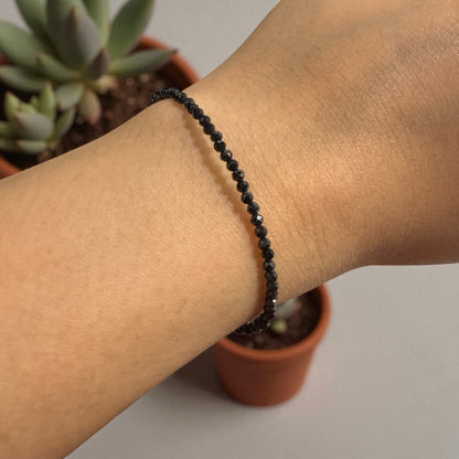 Black spinel bracelet adjustable N450