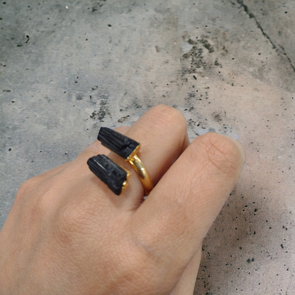 Black Tourmaline Adjustable Electroplated Ring