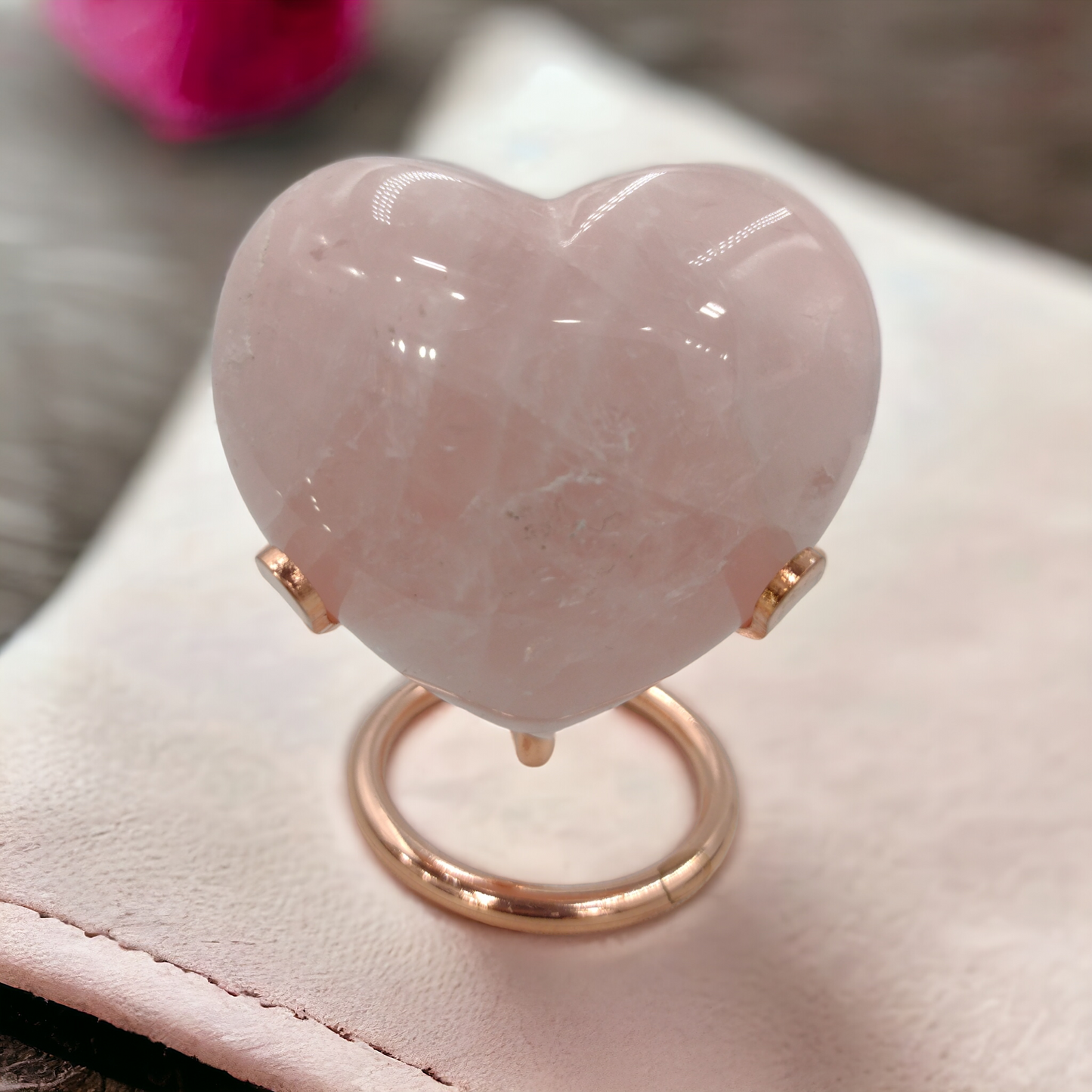 Rose Quartz Heart Shaped Crystal N159.( Free Shipping )