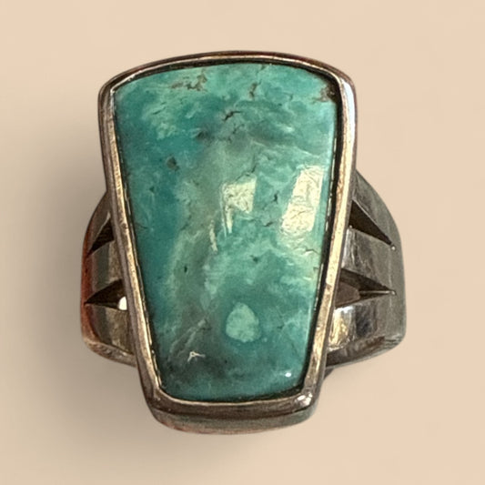 Genuine Turquoise Ring; Size: US 8.7 N421