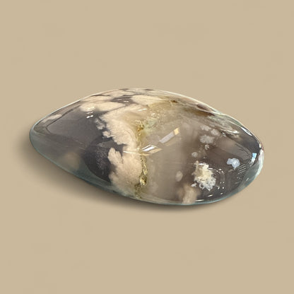 Genuine Heart Shaped flower Agate  N407