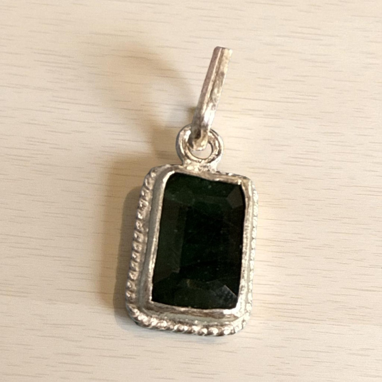 Natural Emerald with silver 4.81 Ct N389