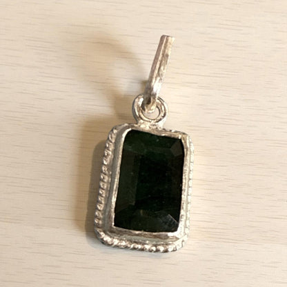 Natural Emerald with silver 4.81 Ct N389