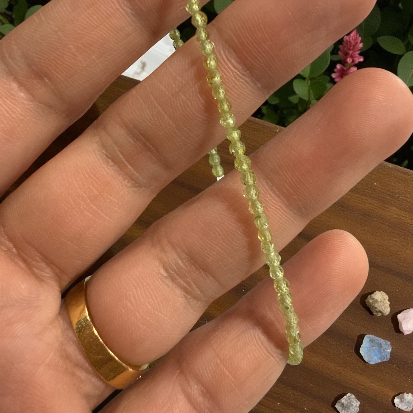 Peridot bracelet adjustable N449